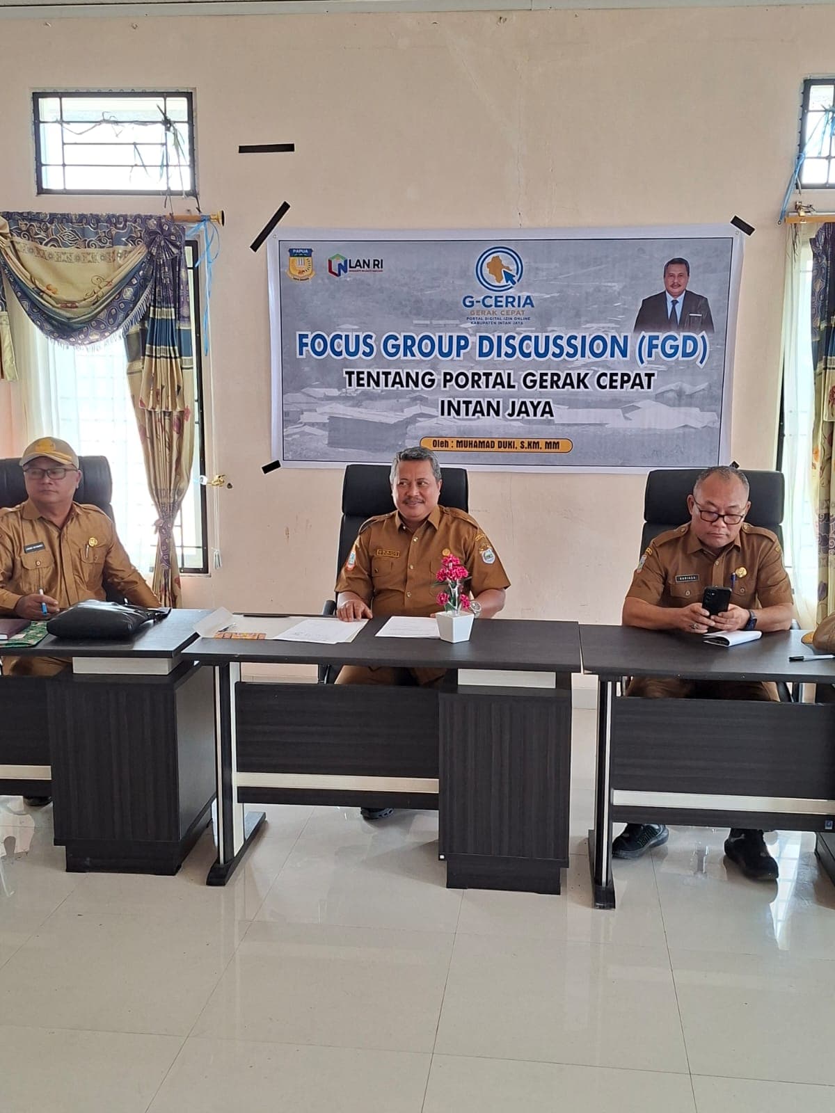 Rapat koordinasi lintas instansi pemerintah Intan Jaya